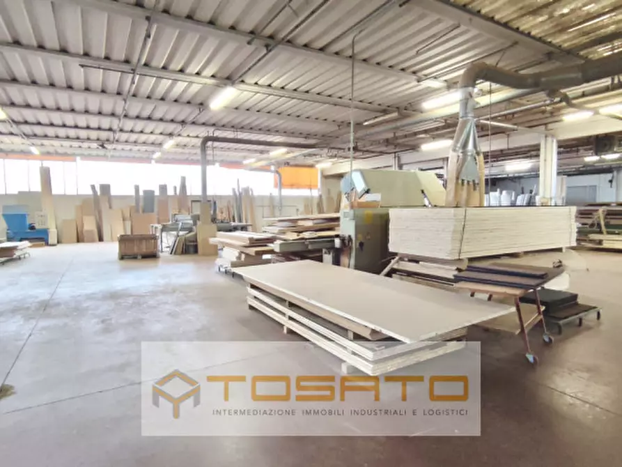 Immagine 2 di Capannone industriale in vendita  a Roverchiara