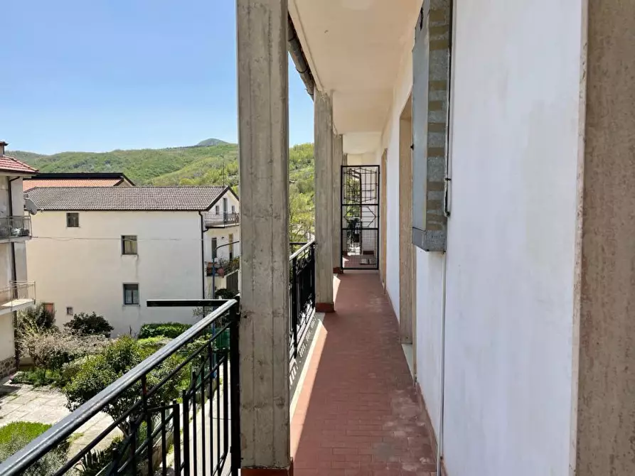 Immagine 6 di Appartamento in vendita  a Tramutola