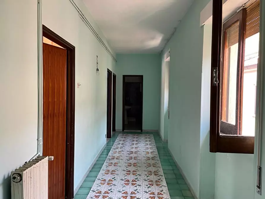 Immagine 7 di Appartamento in vendita  a Tramutola