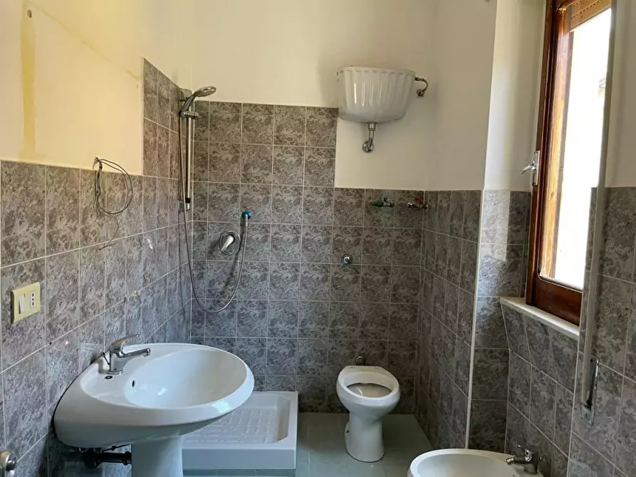 Immagine 10 di Appartamento in vendita  a Tramutola