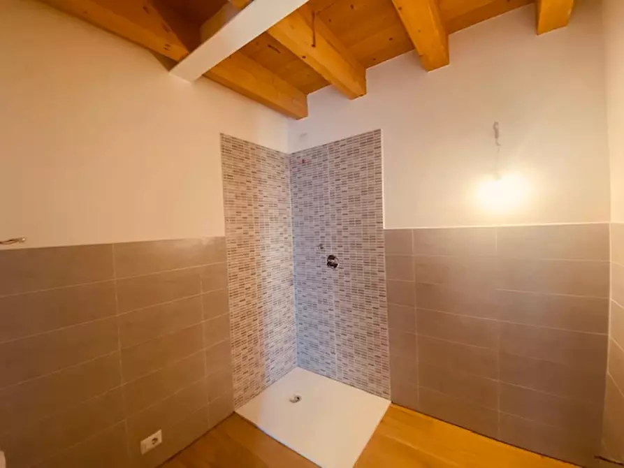 Immagine 10 di Villetta a schiera in vendita  in Via Roma a Rossano Veneto