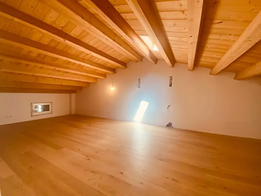 Immagine 14 di Villetta a schiera in vendita  in Via Roma a Rossano Veneto