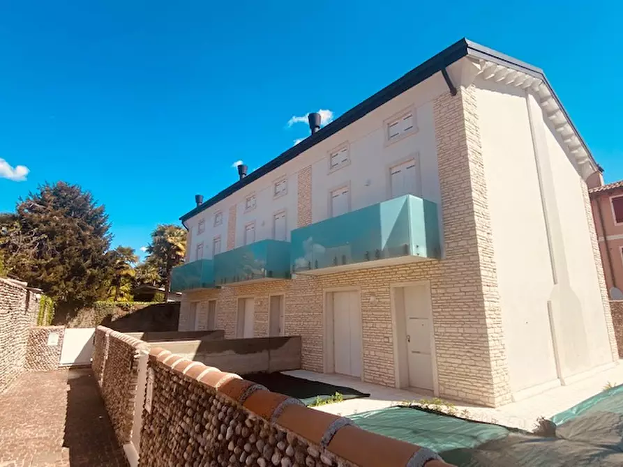 Immagine 18 di Villetta a schiera in vendita  in Via Roma a Rossano Veneto