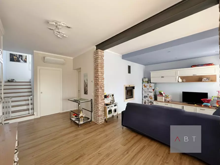 Immagine 6 di Casa bifamiliare in vendita  a Santa Giustina In Colle