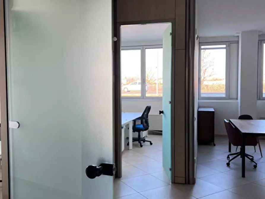 Immagine 14 di Ufficio in affitto  in Via Maestri del Lavoro 7/E a Rovigo