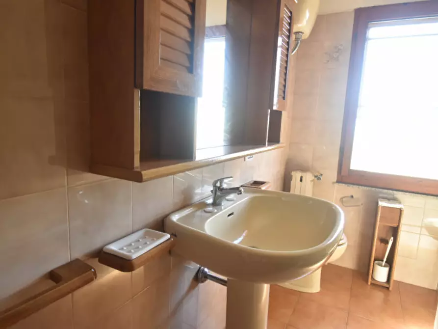 Immagine 21 di Villa in vendita  a Quartu Sant'elena