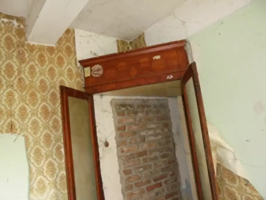 Immagine 22 di Magazzino in vendita  a Riva Del Po