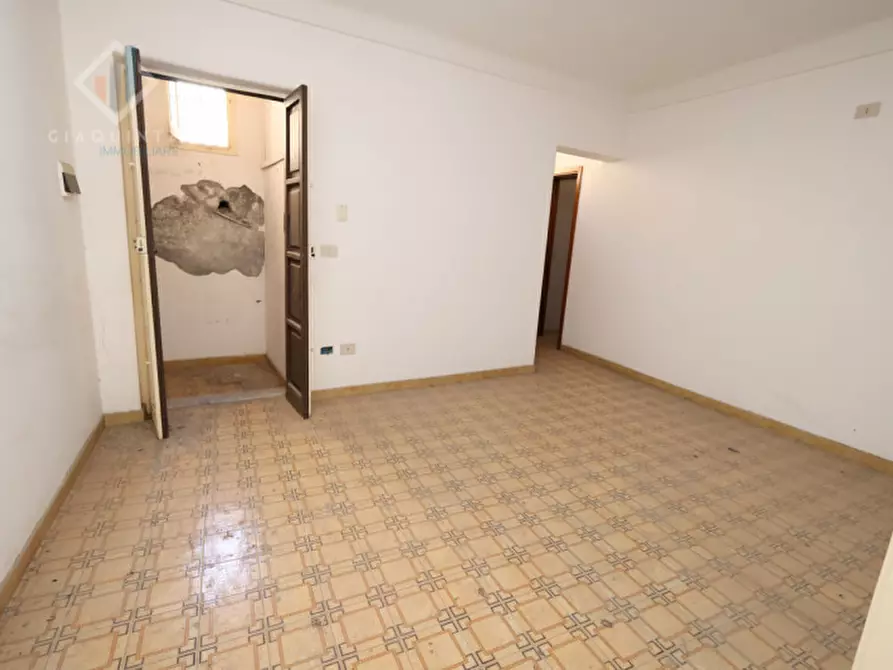 Immagine 2 di Casa indipendente in vendita  in PIAZZA MARIA AUSILIATRICE N.03 a Palagonia