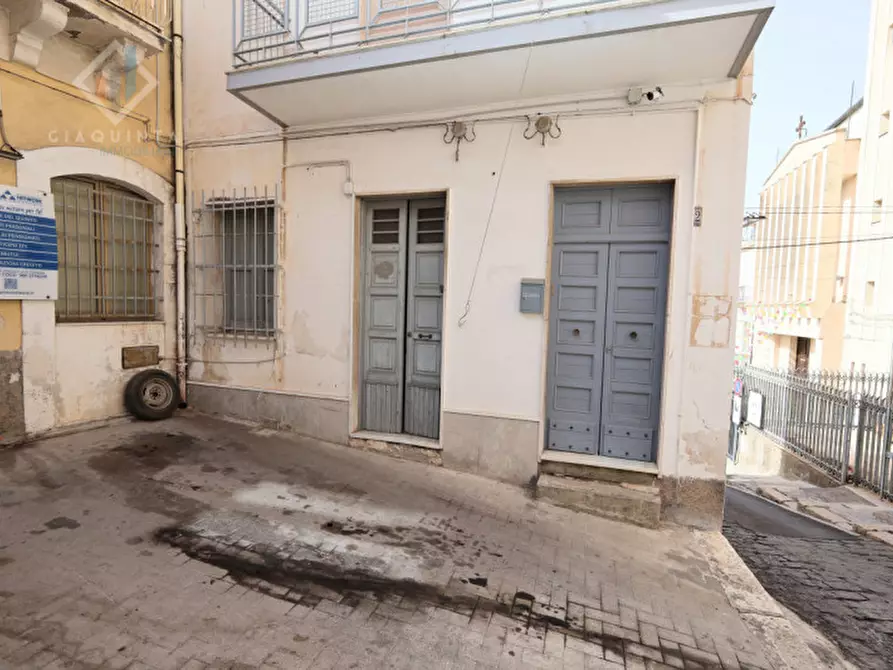 Immagine 25 di Casa indipendente in vendita  in PIAZZA MARIA AUSILIATRICE N.03 a Palagonia