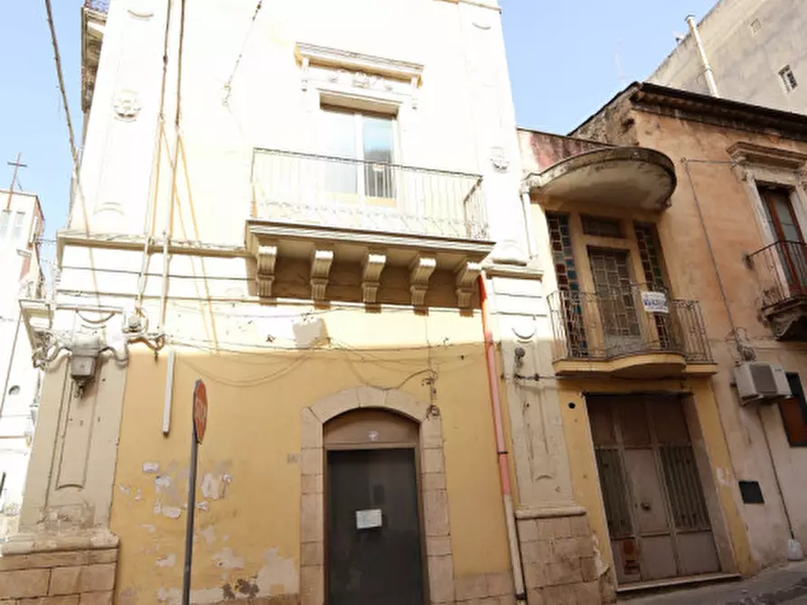 Immagine 35 di Casa indipendente in vendita  in PIAZZA MARIA AUSILIATRICE N.03 a Palagonia