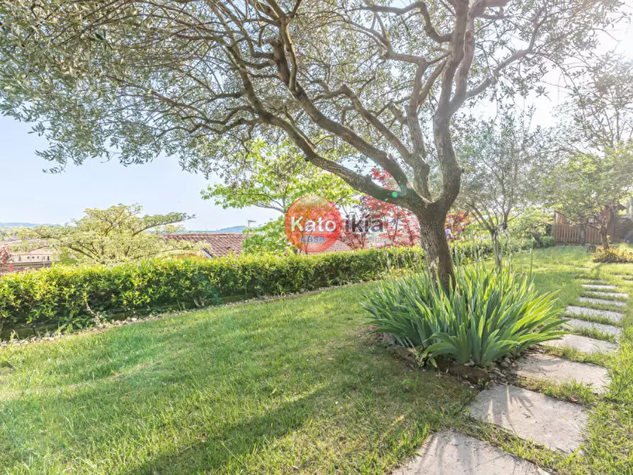 Immagine 2 di Villa in vendita  in Via San Valentino a Montecchio Maggiore