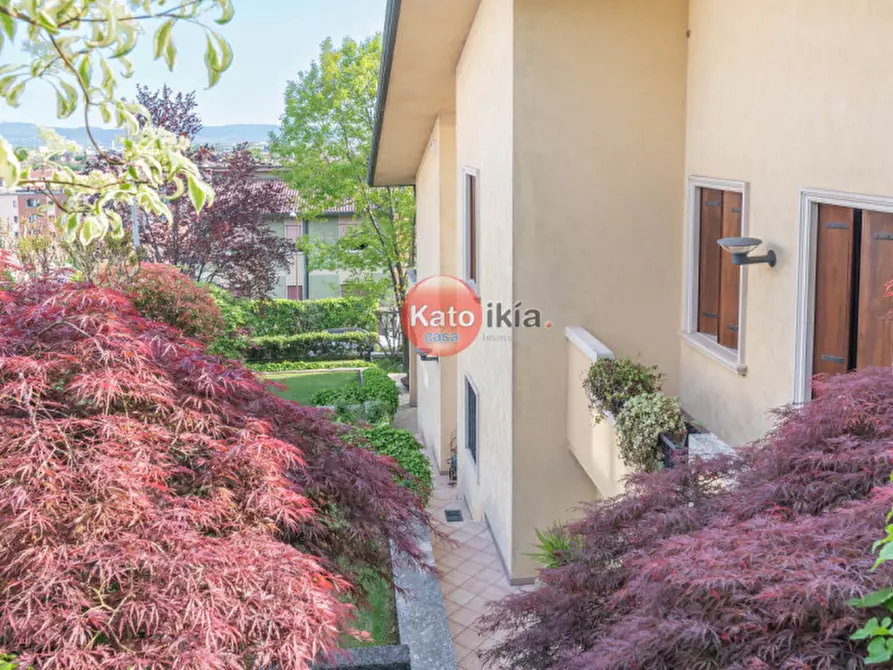 Immagine 6 di Villa in vendita  in Via San Valentino a Montecchio Maggiore