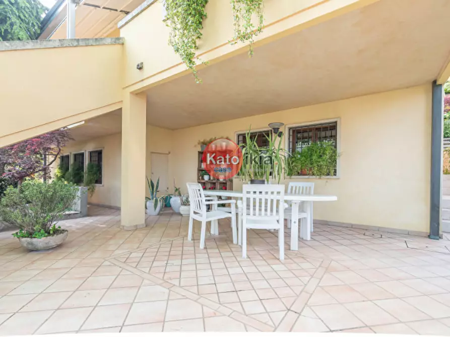 Immagine 9 di Villa in vendita  in Via San Valentino a Montecchio Maggiore