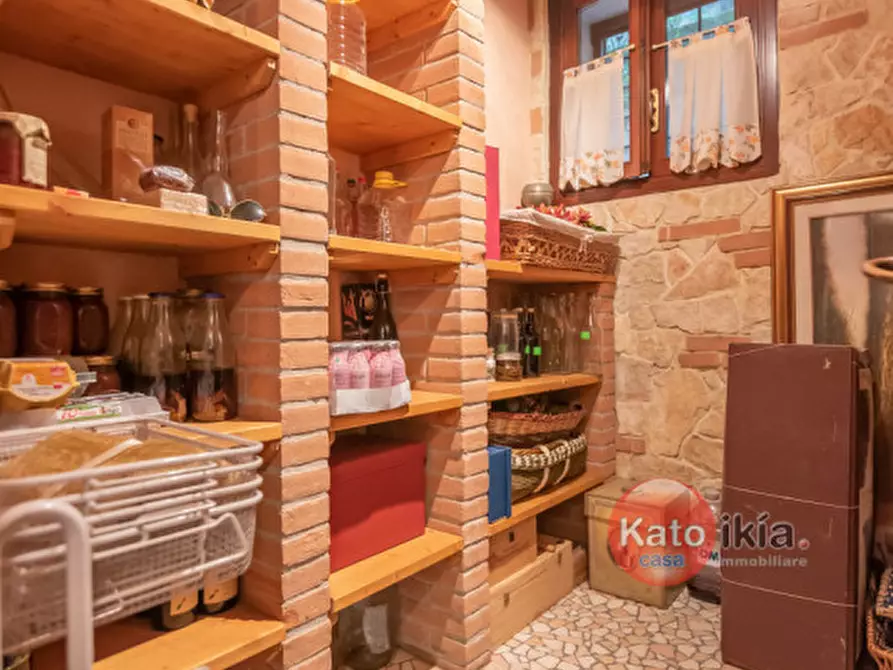 Immagine 26 di Villa in vendita  in Via San Valentino a Montecchio Maggiore