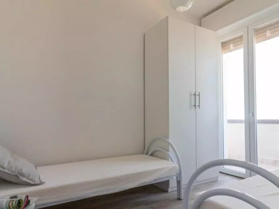 Immagine 11 di Appartamento in affitto  in VIA LORD GEORGE GORDON a Ravenna