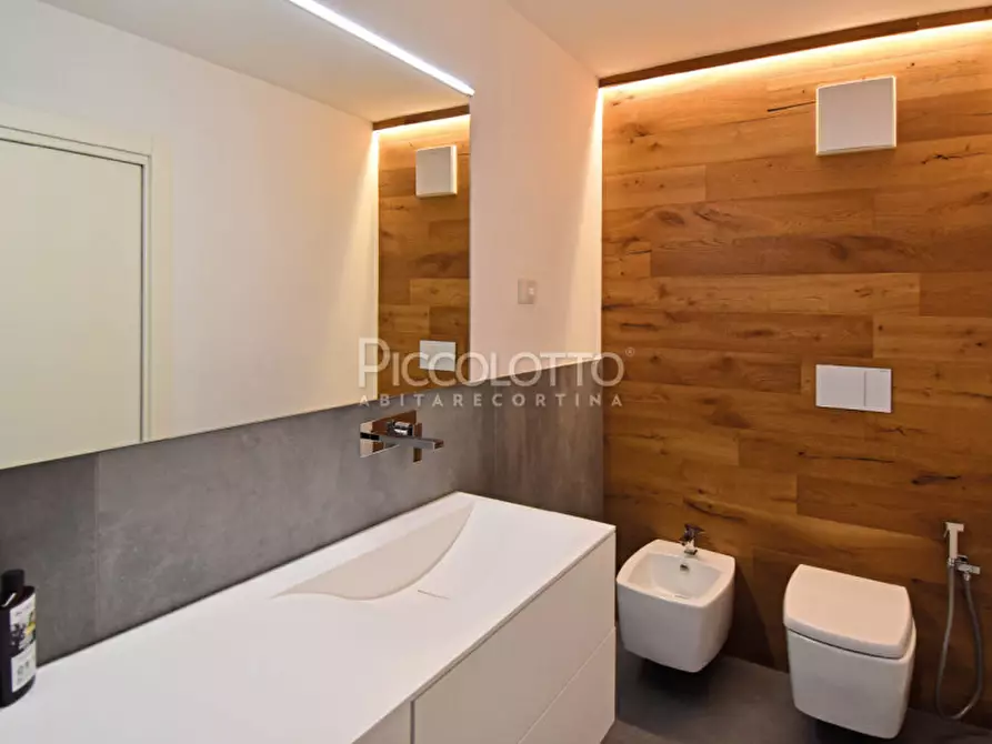 Immagine 12 di Appartamento in affitto  in Località Ronco a Cortina D'ampezzo