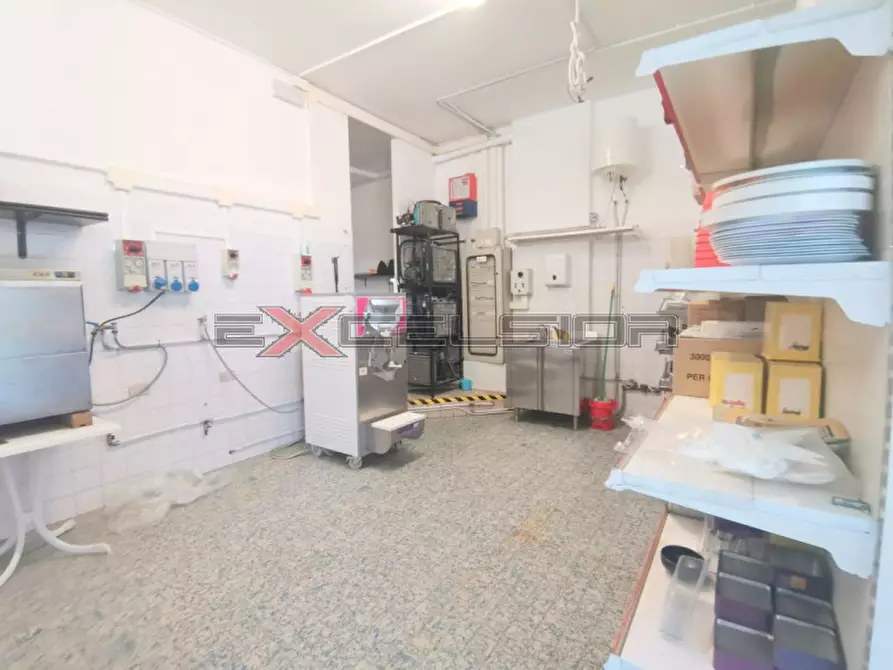 Immagine 4 di Attività commerciale in vendita  in Corso Risorgimento 160, Porto Viro (RO) a Comacchio