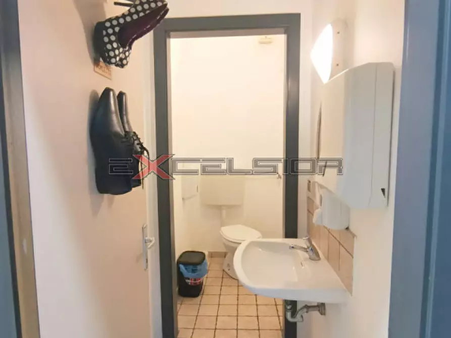 Immagine 5 di Attività commerciale in vendita  in Corso Risorgimento 160, Porto Viro (RO) a Comacchio