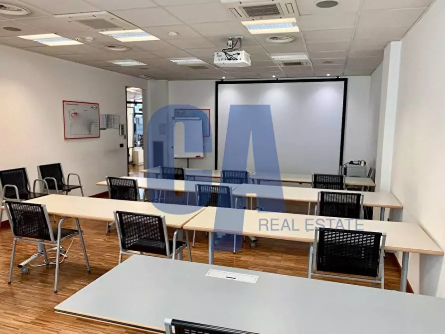 Immagine 10 di Ufficio in affitto  in VIA BARTOLOMEO COLLEONI a Agrate Brianza