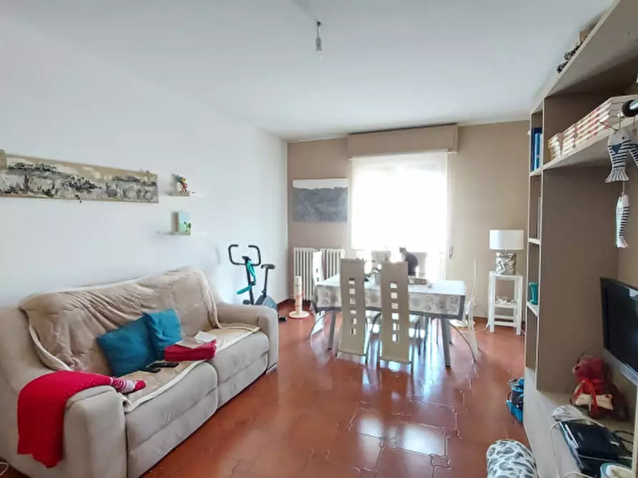 Immagine 4 di Appartamento in vendita  in viale umbria 48 a Magione