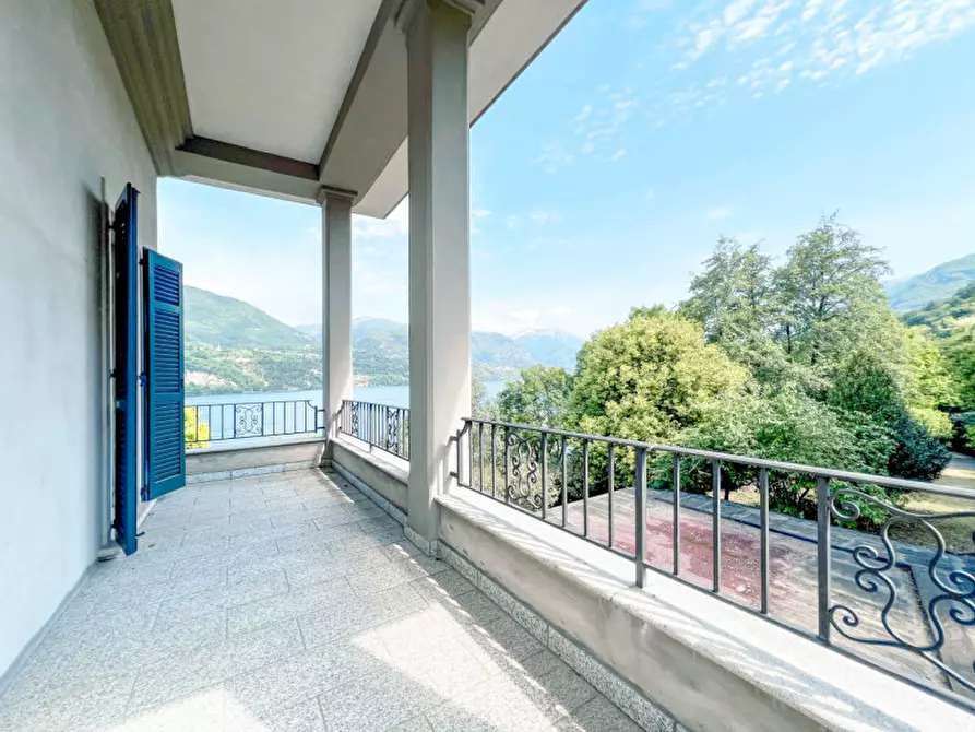 Immagine 5 di Villa in vendita  in via crabbia 1 a Pettenasco