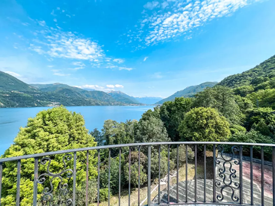 Immagine 7 di Villa in vendita  in via crabbia 1 a Pettenasco