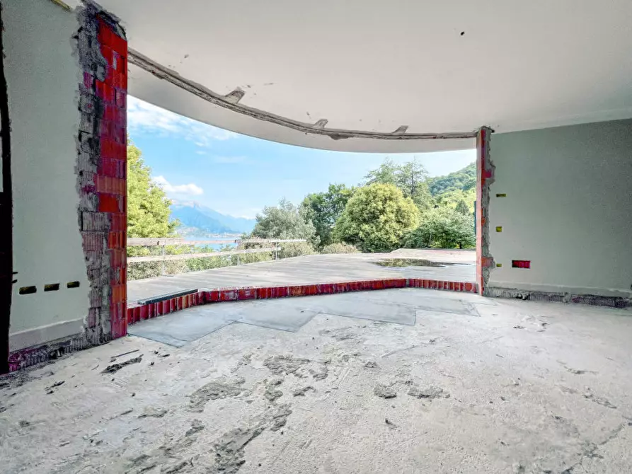 Immagine 9 di Villa in vendita  in via crabbia 1 a Pettenasco