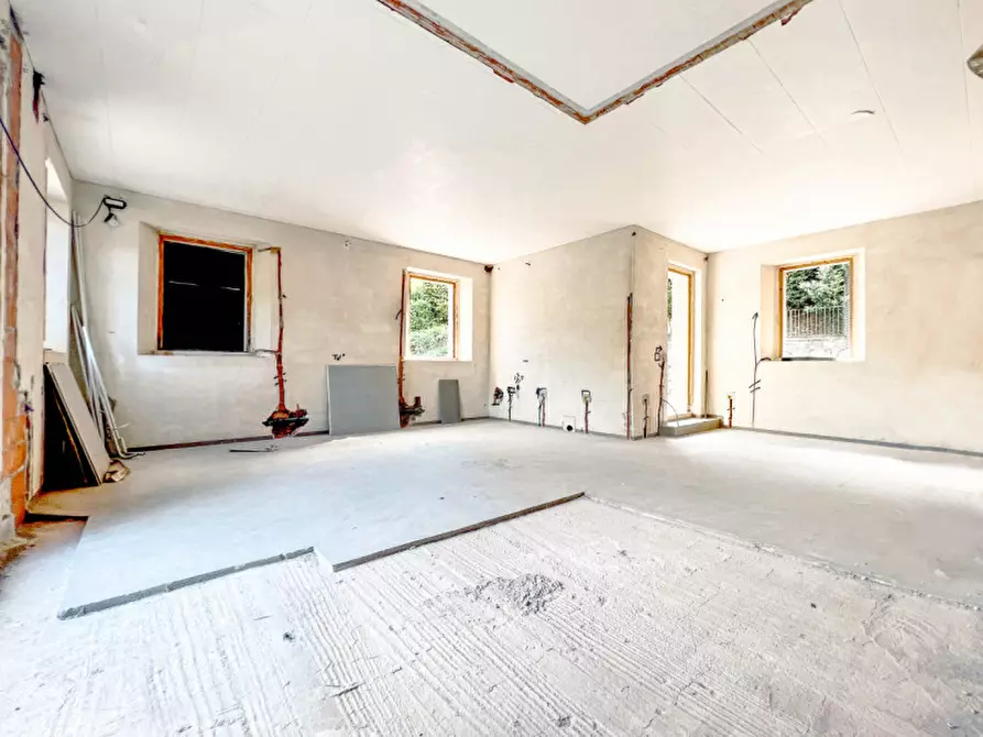 Immagine 12 di Villa in vendita  in via crabbia 1 a Pettenasco