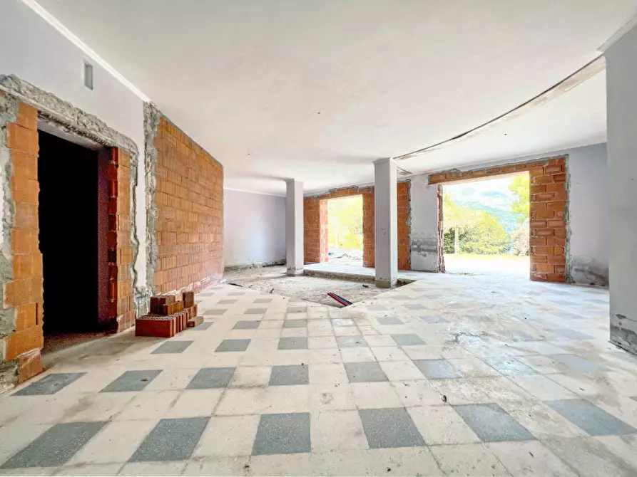 Immagine 17 di Villa in vendita  in via crabbia 1 a Pettenasco