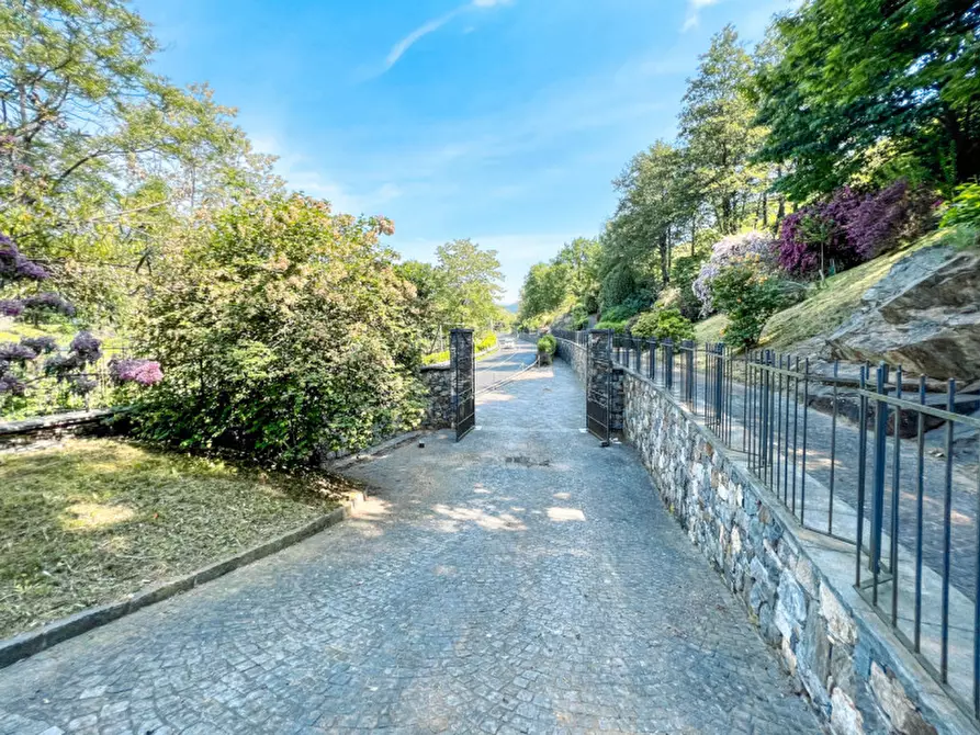 Immagine 23 di Villa in vendita  in via crabbia 1 a Pettenasco