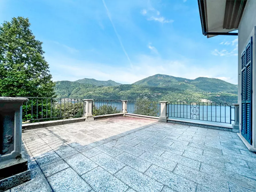 Immagine 32 di Villa in vendita  in via crabbia 1 a Pettenasco