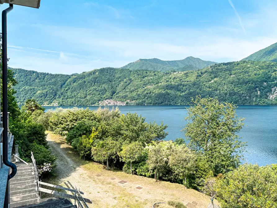 Immagine 35 di Villa in vendita  in via crabbia 1 a Pettenasco