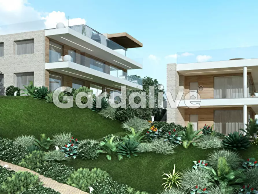 Immagine 4 di Appartamento in vendita  a Toscolano-Maderno