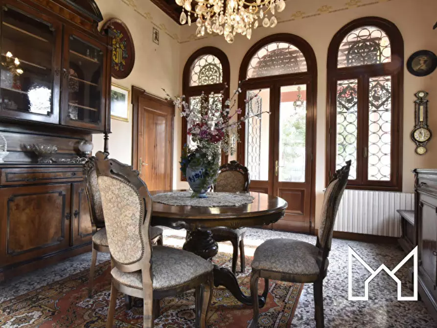 Immagine 7 di Villa in vendita  a Borso Del Grappa