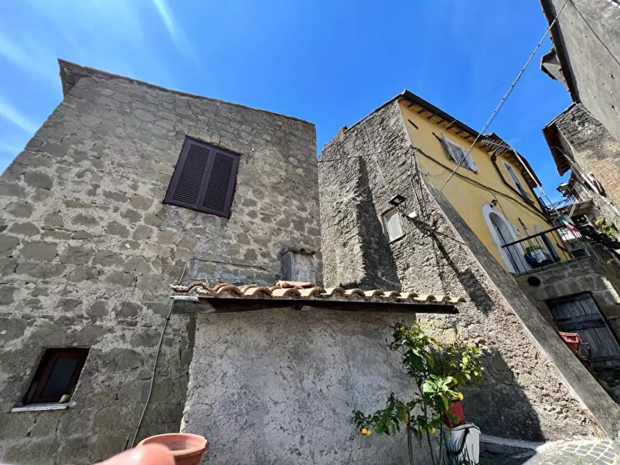 Immagine 3 di Appartamento in vendita  in VICOLO DEL CUPO a Campagnano Di Roma