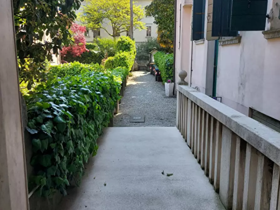 Immagine 10 di Appartamento in affitto  in Via Volturno a Padova