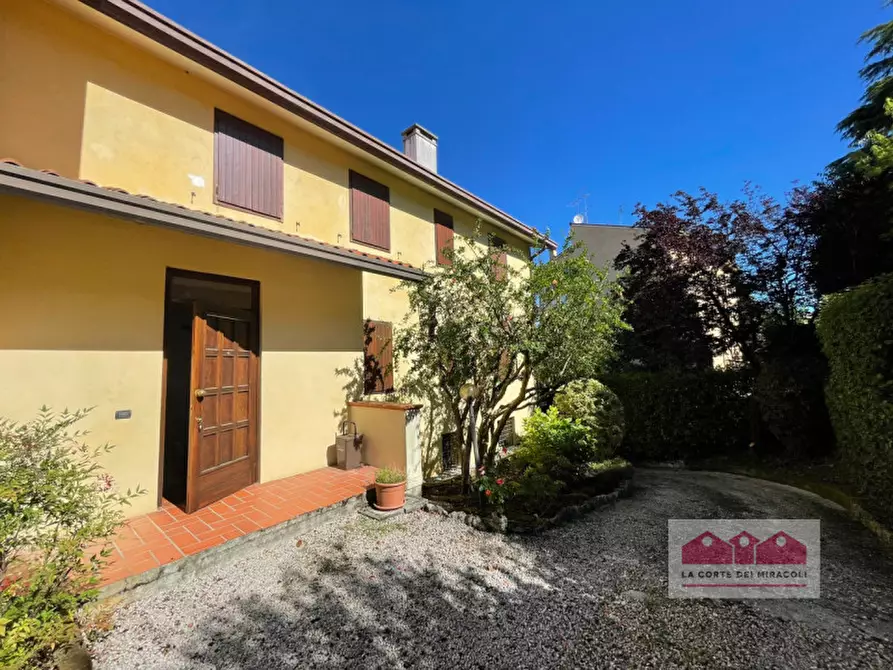 Immagine 1 di Casa bifamiliare in affitto  in Via Sacco, Arcugnano a Arcugnano
