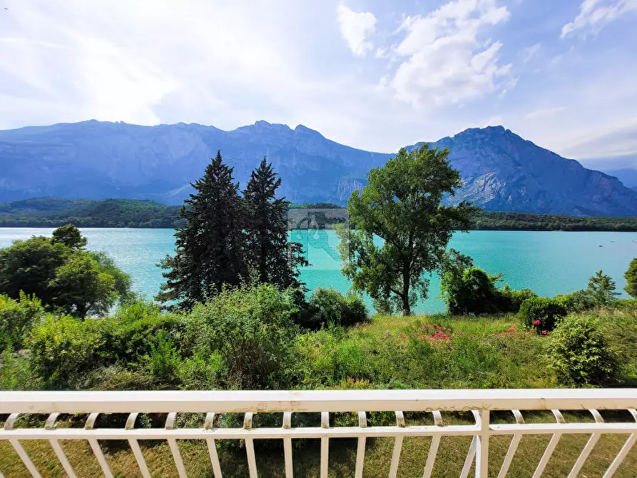 Immagine 6 di Villa in vendita  in via lungolago a Cavedine