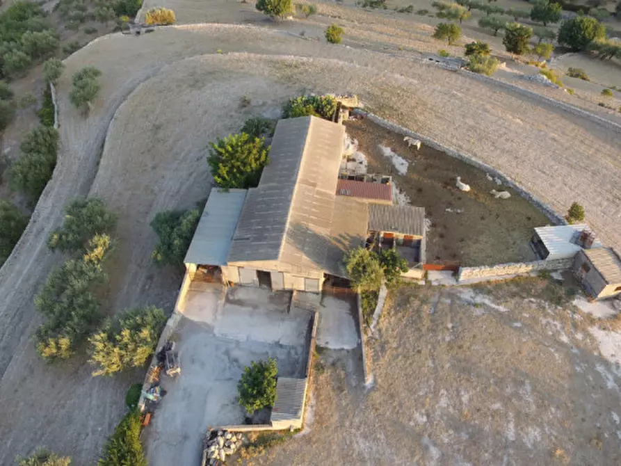 Immagine 1 di Casa indipendente in vendita  in Contrada Bibiola a Modica