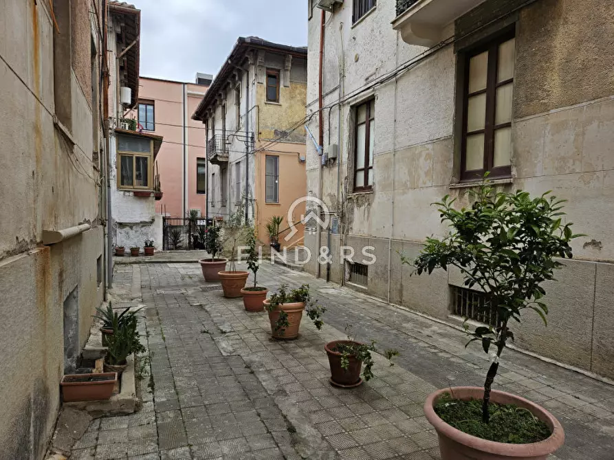 Immagine 1 di Appartamento in vendita  in Via Francesco Monsolini a Reggio Di Calabria