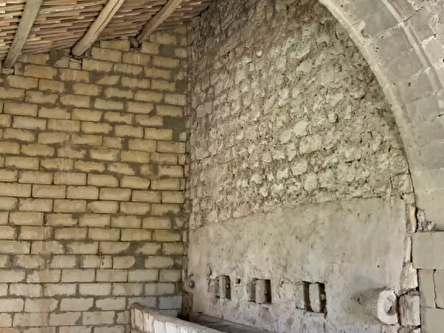 Immagine 14 di Rustico / casale in vendita  in Contrada Commaldo a Rosolini
