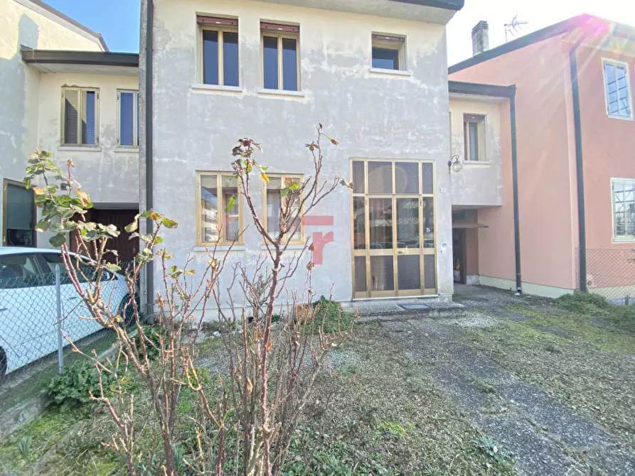 Immagine 24 di Villetta a schiera in vendita  in Via Ungaretti a Vigodarzere