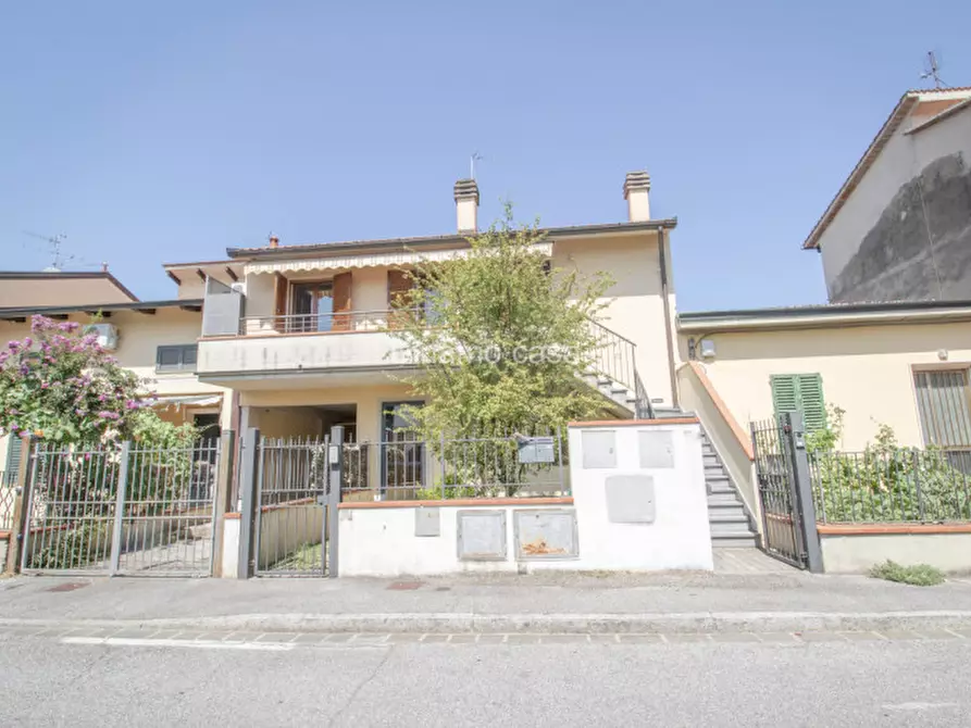 Immagine 2 di Appartamento in vendita  in Via Giulio Braga a Prato