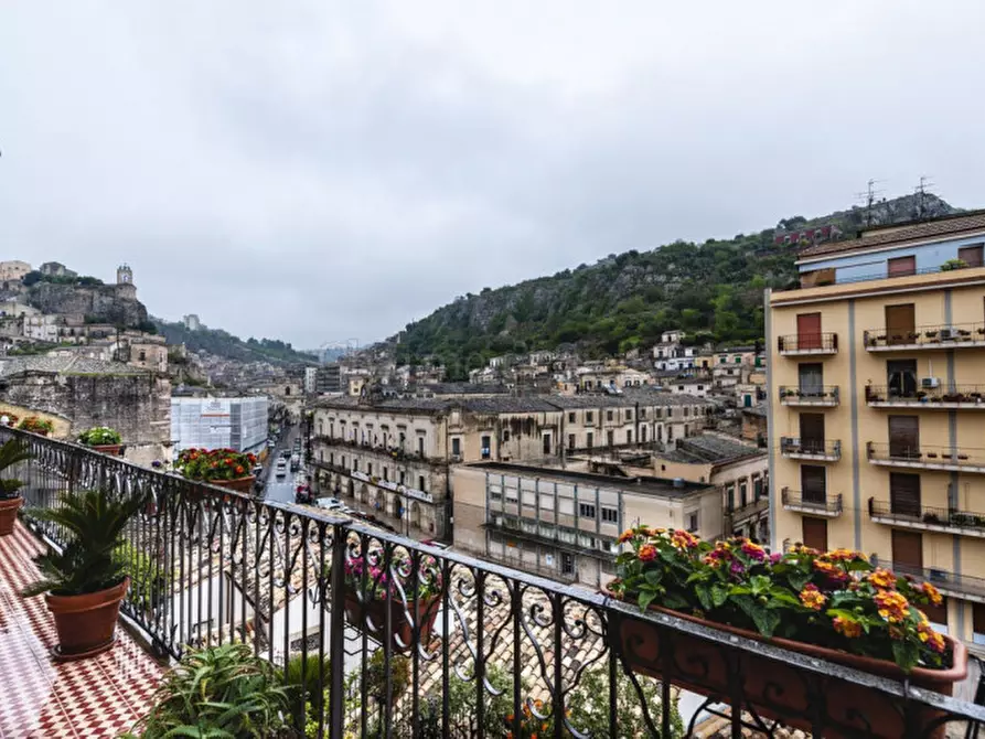 Immagine 40 di Casa indipendente in vendita  in Via Pisacane  21 a Modica