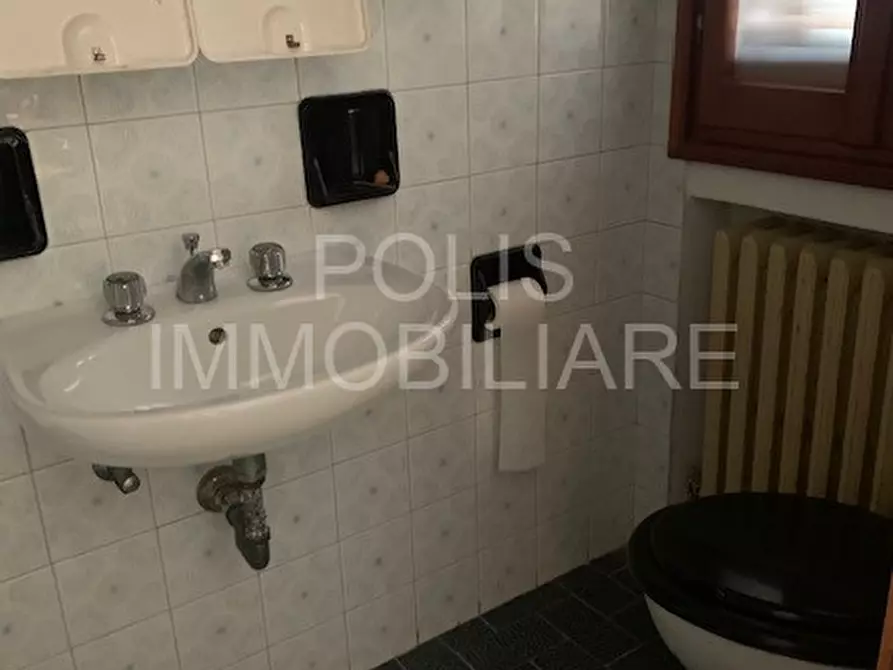 Immagine 17 di Casa indipendente in vendita  in VIA G. LEOPARDI a Carpi