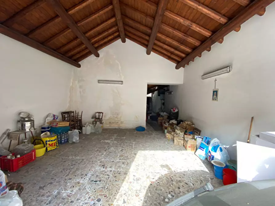 Immagine 1 di Garage in vendita  in via Nocilla 4 a Aci Sant'antonio