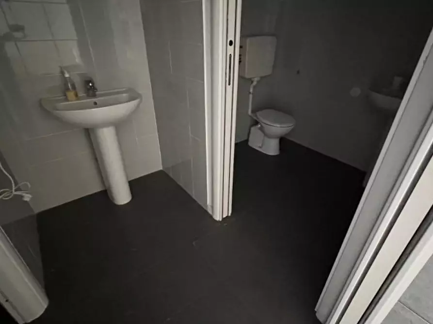 Immagine 11 di Ufficio in vendita  in Via Dalmazia 21 a Brescia