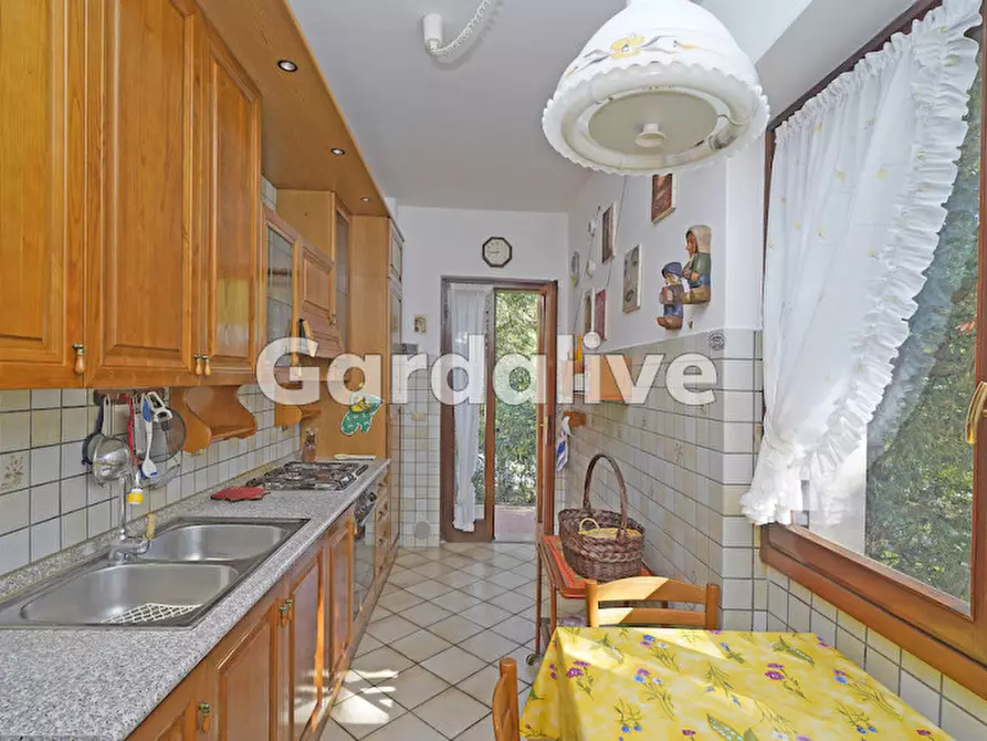 Immagine 6 di Appartamento in vendita  a Toscolano-Maderno