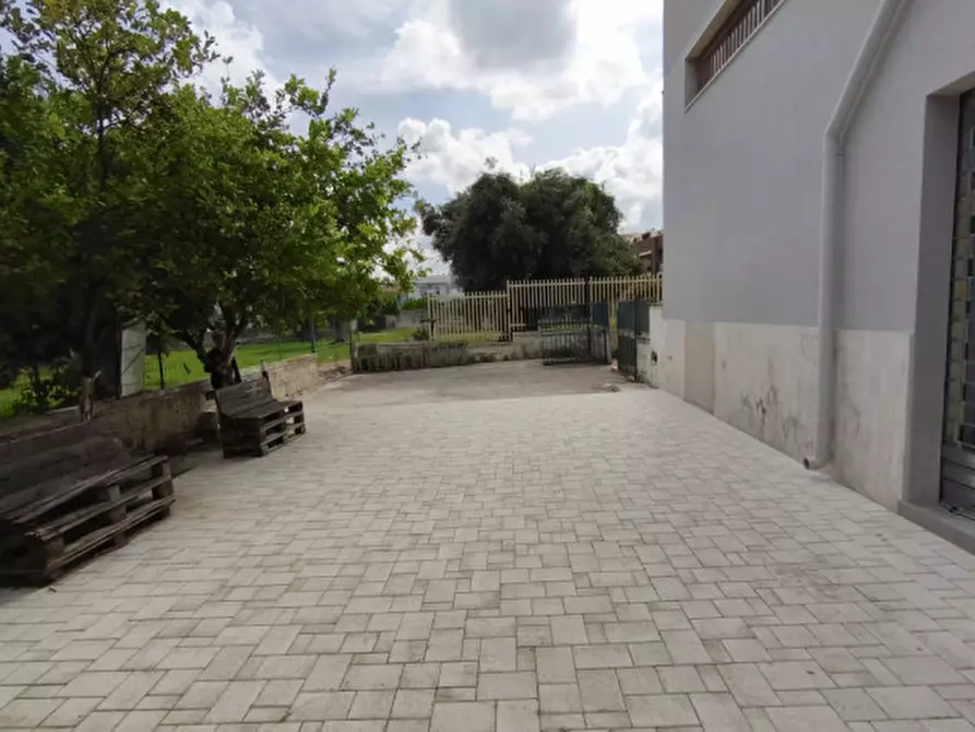 Immagine 4 di Laboratorio in vendita  a Fasano