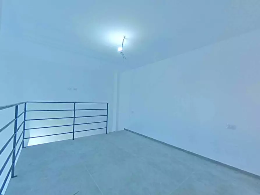 Immagine 17 di Laboratorio in vendita  a Fasano